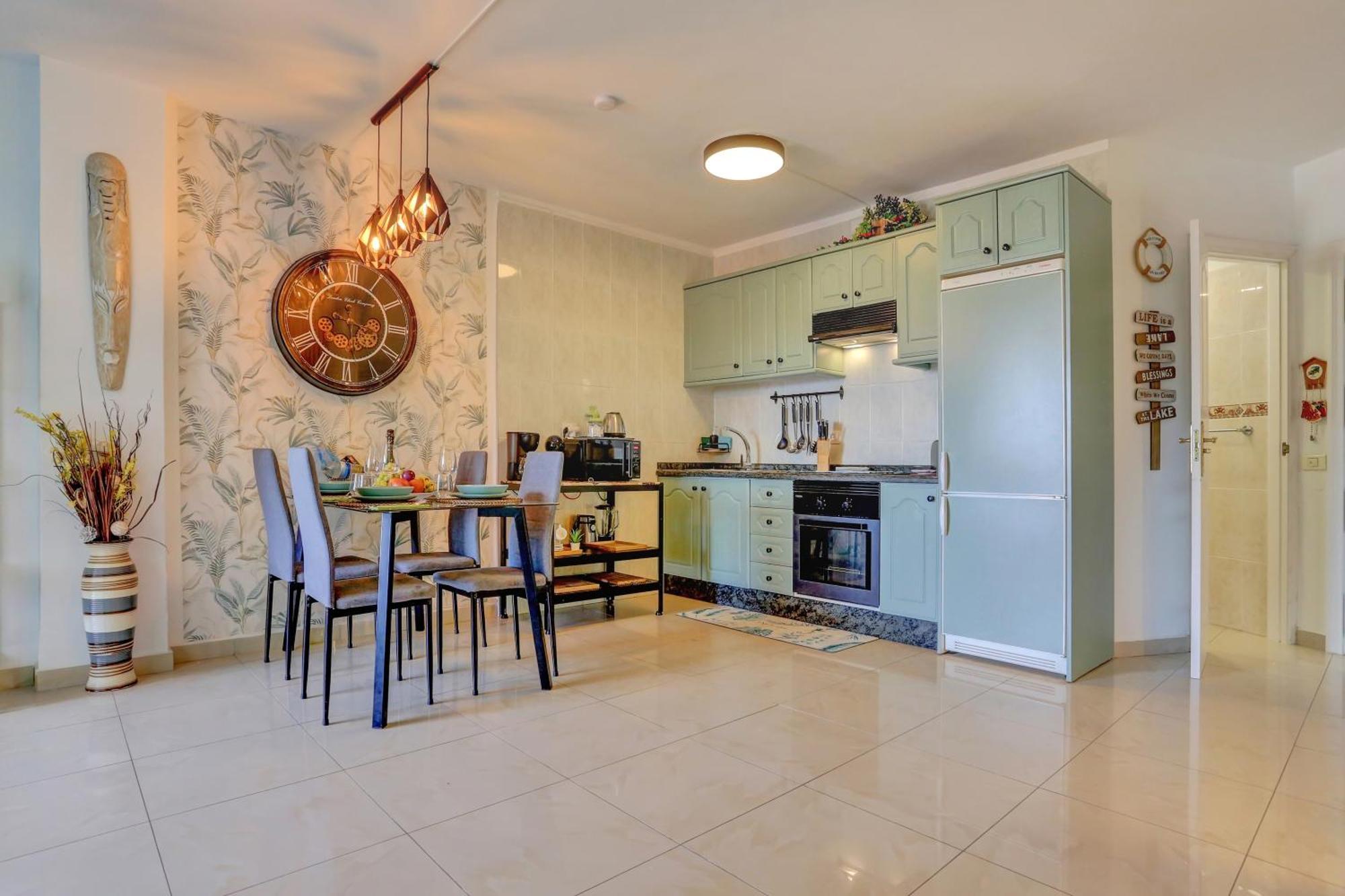 Luxory Dreamy Sunset, Seafront, Direct Access To The Promenade,Wifi,Pool,Free Parking Apartman Los Cristianos  Kültér fotó