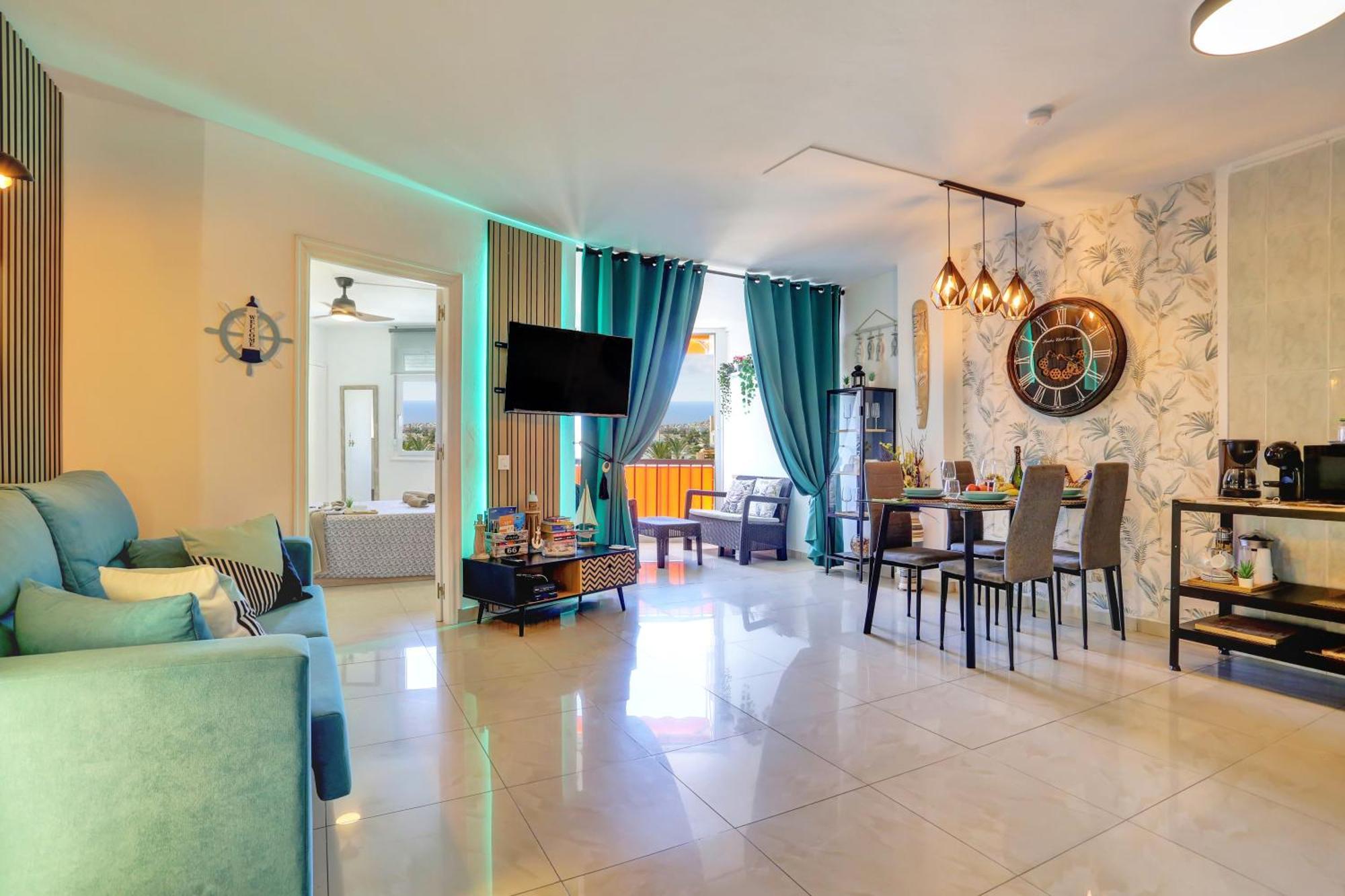 Luxory Dreamy Sunset, Seafront, Direct Access To The Promenade,Wifi,Pool,Free Parking Apartman Los Cristianos  Kültér fotó